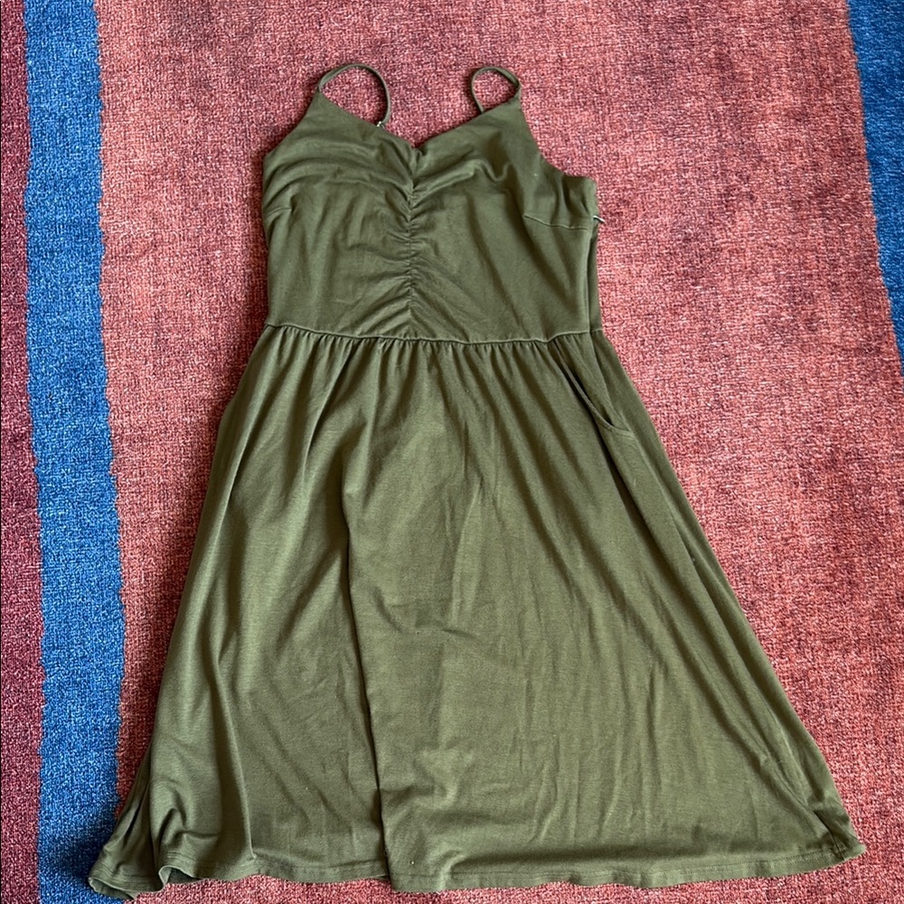 Green Sleeveless Spaghetti Strap Midi Sundress